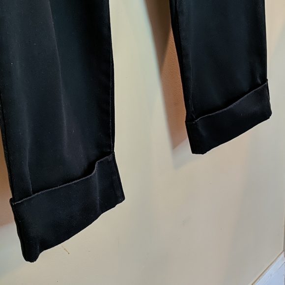 Mossimo Cuffed Capri Pants - Picture 5 of 6